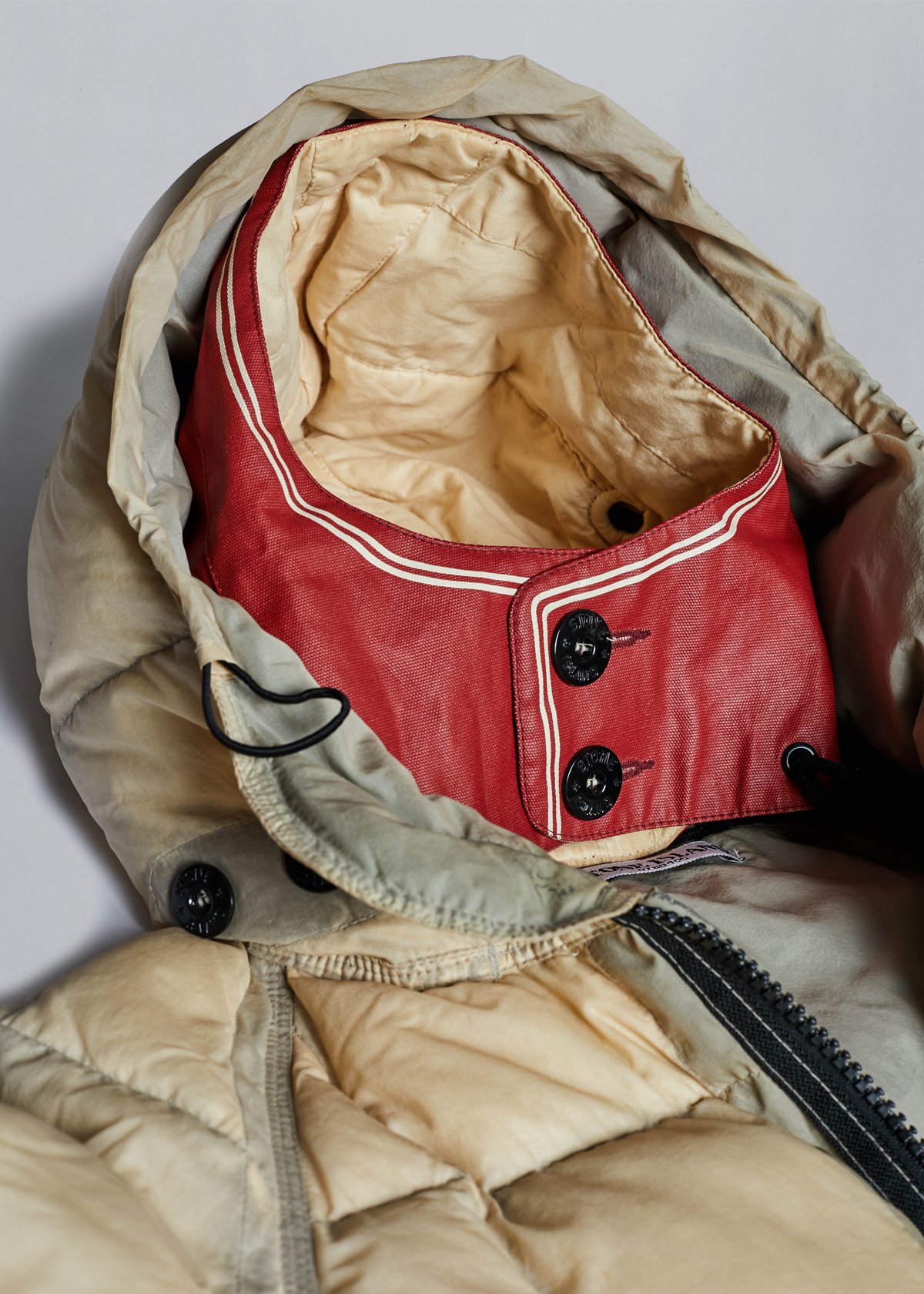 Item STONE ISLAND OPAQUE NYLON SHORT GOOSE DOWN JACKET Item STONE ISLAND OPAQUE NYLON SHORT GOOSE DOWN JACKET